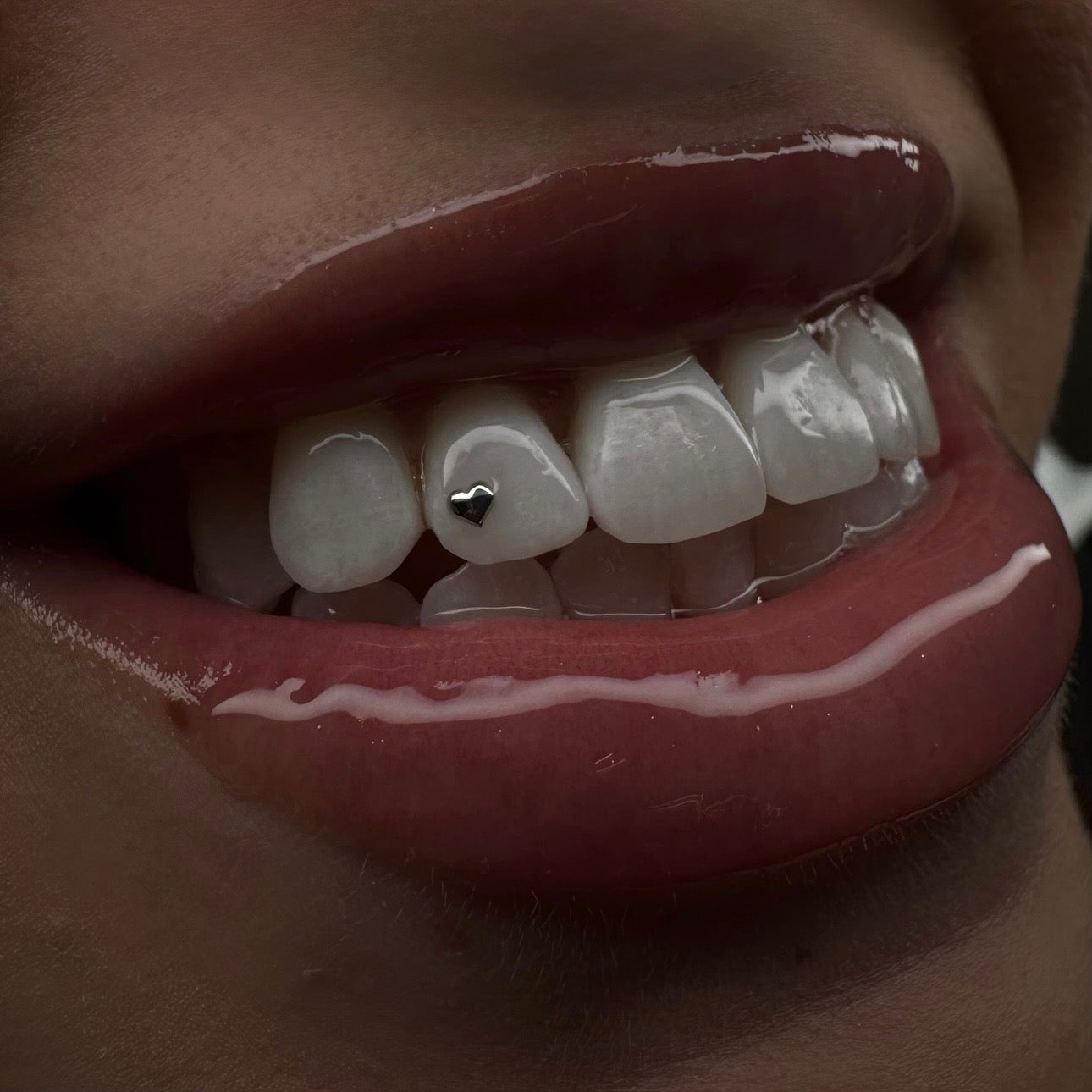 Mini Romantic Heart 18ct White Gold